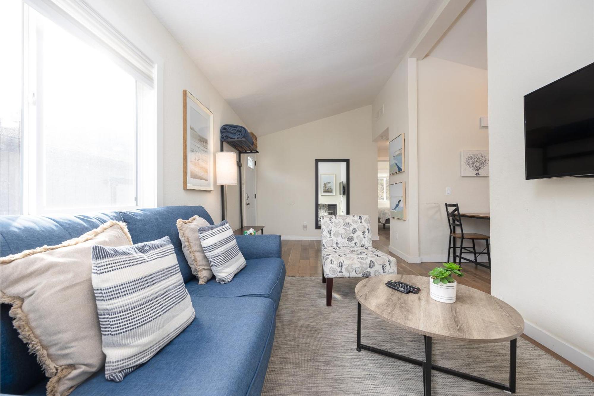 Bright Townhouse Holiday home